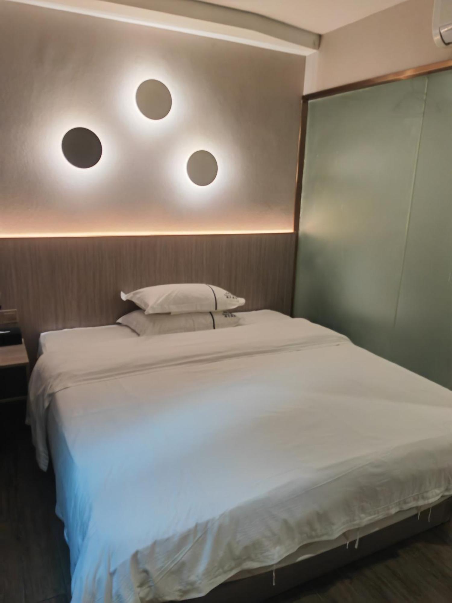 Guangzhou Haiyue Hotel Buitenkant foto